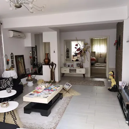 Hygge Guest house *
